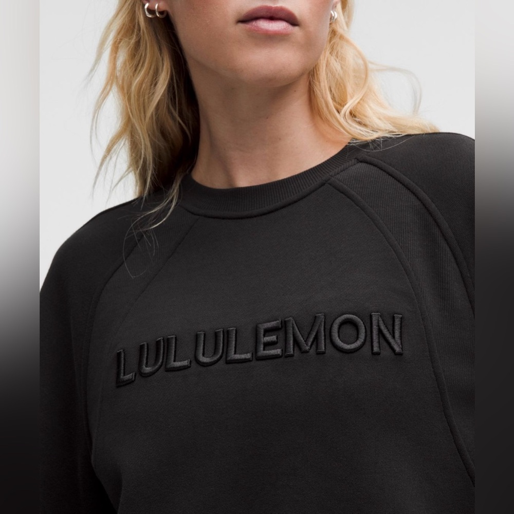 NWT Lululemon Scuba Oversized Pullover Crewneck Sweater Wordmark Black Size XS/S - Picture 3 of 13